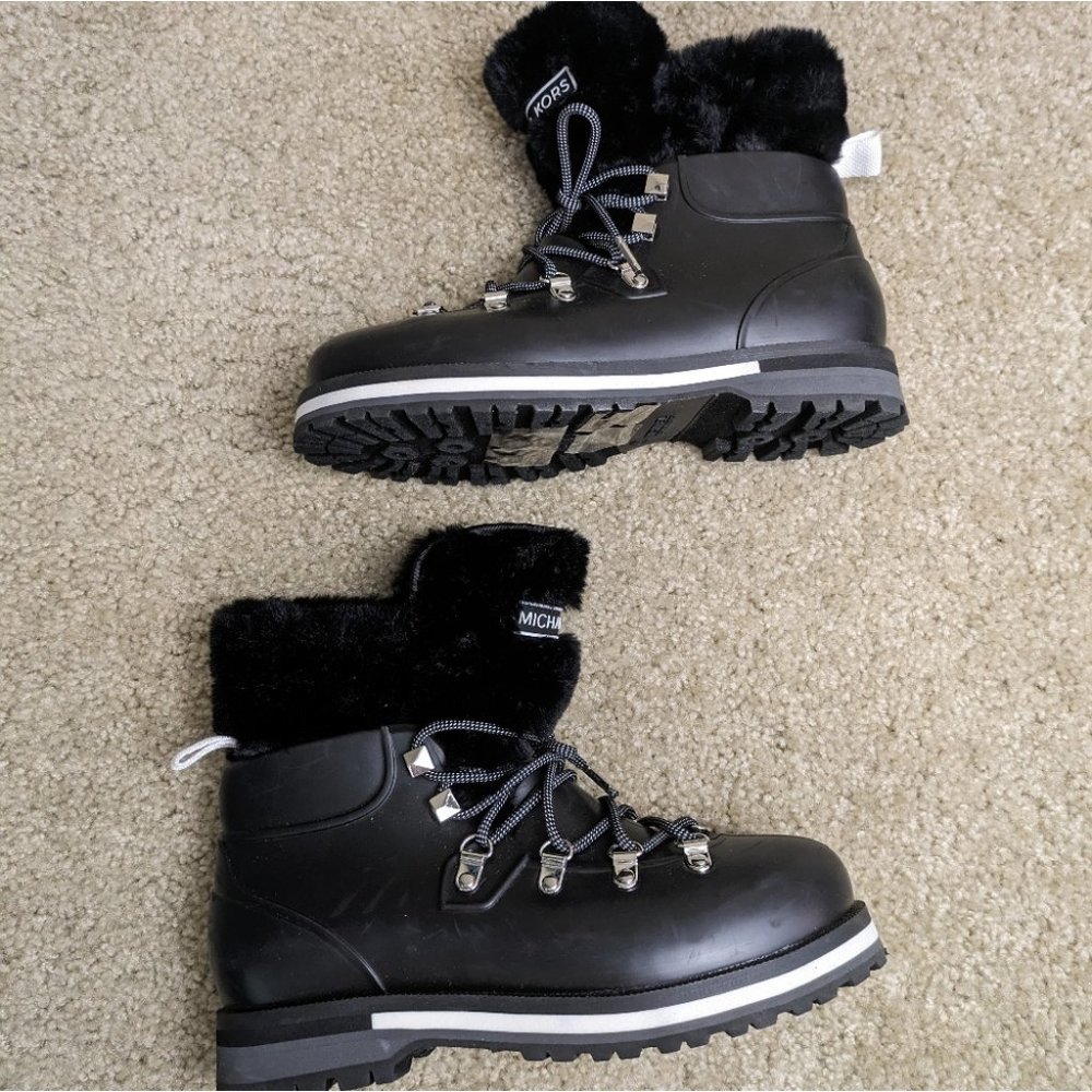 Michael Kors black lanis PVC and faux fur ankle rain boots size 6 - Picture 6 of 9
